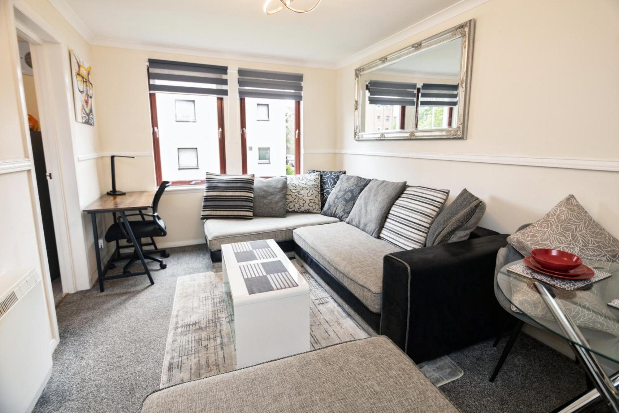 The Summit Apartment - Aberdeen City Centre - Perfect For Long And Short Stay Exteriör bild